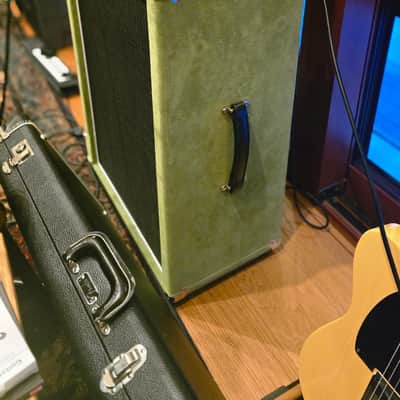 Amplified Nation Wonderland Overdrive V2 50 Watt Head & 2x12 Cabinet Green Suede/Black Sparkle image 3