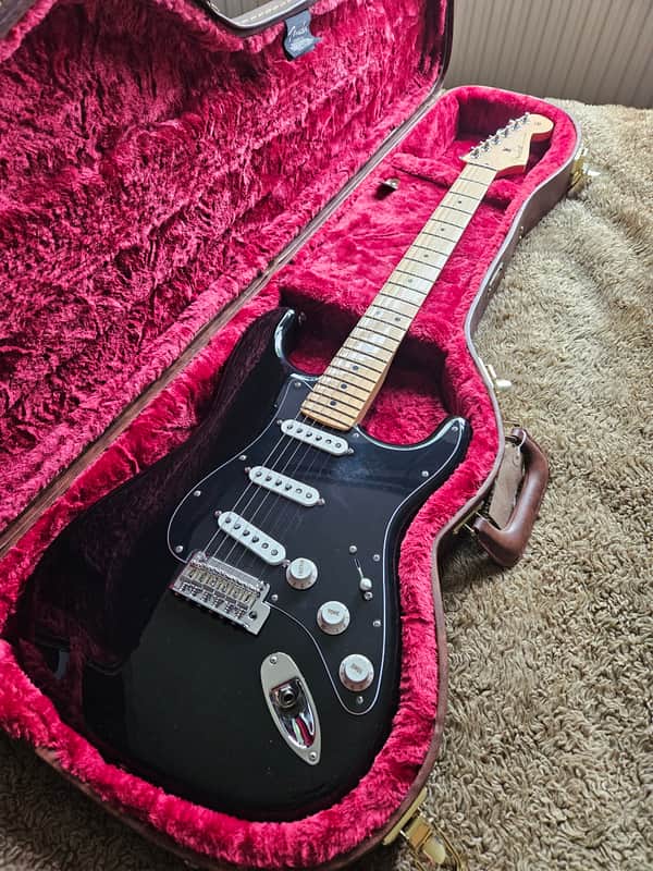 Fender FSR Special Edition Player Stratocaster with Maple Fretboard 2023 incl. Fender hardcase image 1