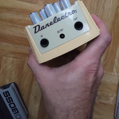 Danelectro Daddy O overdrive image 3