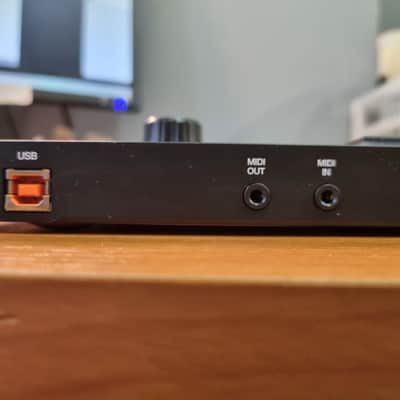 Akai MPC Studio Music Production Controller 2021 - Present - Black image 1