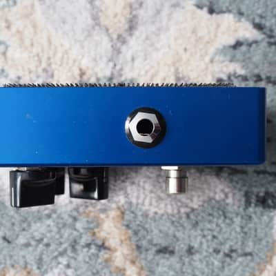 Suhr Shiba Drive 2010s - Blue image 4
