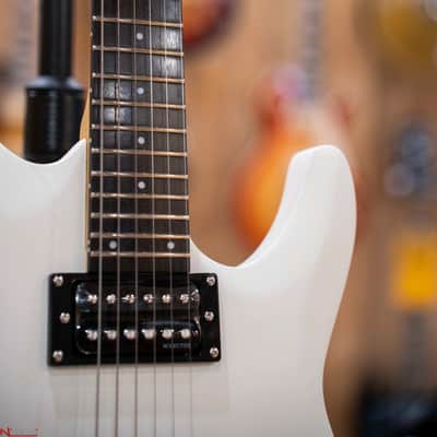 Schecter C-6 DELUXE-SWHT image 11