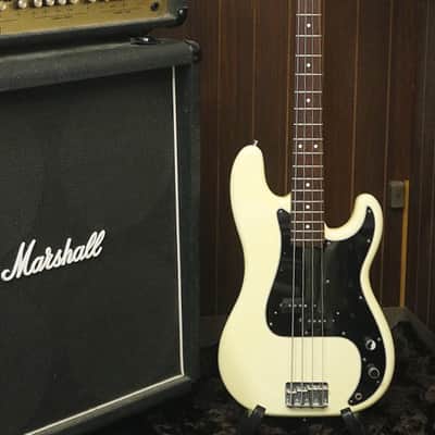 1990's made Fender Japan '70 Reissue Precision Bass PB70-US Olympic White Finish Crafted in Japan image 1