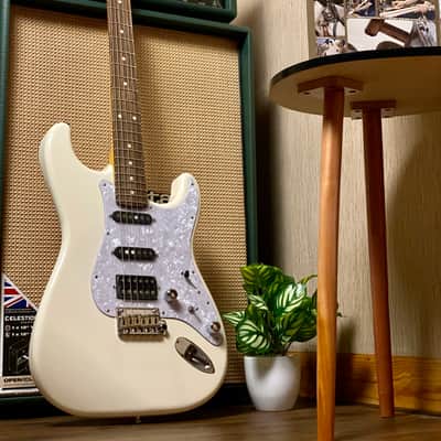 Tokai AST-114SH VWH/R Modern Goldstar Sound in Vintage White with Rosewood Fingerboard image 2