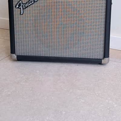 Fender Frontman 25R – 25W Solid-State Combo Amp with Reverb – Good Condition image 1