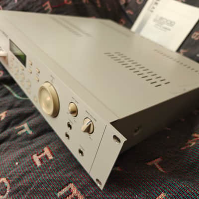 Akai S2000 MIDI Stereo Digital Sampler - White image 5