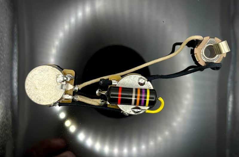 Fender Precision Bass (Standard P-Bass) wiring harness with 0.047uF Bumblebee oil filled capacitor Fender Precision Bass (Standard P-Bass) wiring harness with 0.047uF Bumblebee oil filled capacitor