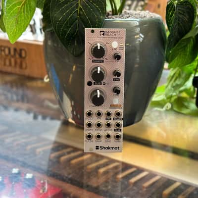 Shakmat Banshee Reach Thru Zero Varishape VCO Eurorack Module image 1