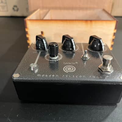 Spiral Electric FX Black II Modern Silicon Fuzz 2024 - Black image 4