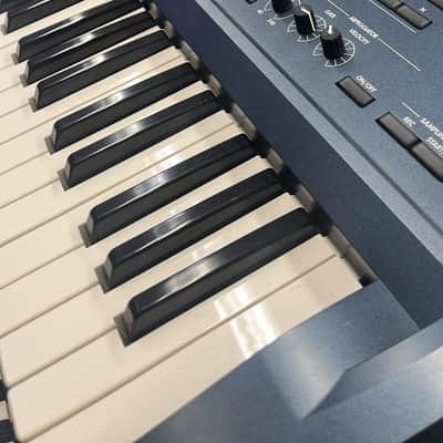 Korg Triton Extreme 61-Key 120-Voice Polyphonic Workstation 2005 - 2009 - Black image 6