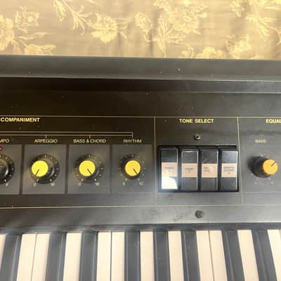 Yamaha CP11 electric piano image 3