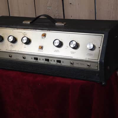 Vintage 1960's Valco / Montgomery Ward GVC 9085A Tube Amp image 2