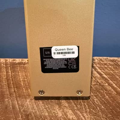 Fulltone Custom Shop Queen Bee Germanium Fuzz 2010s - Gold image 2