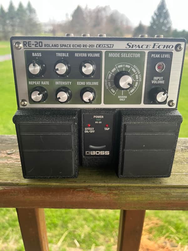 Boss RE-20 Space Echo