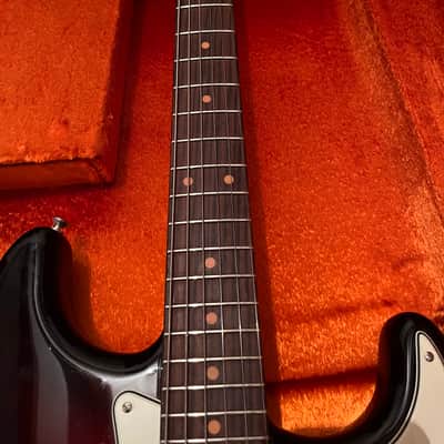 Fender American Vintage II '61 Stratocaster 2022 - Present - 3-Color Sunburst image 5