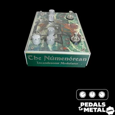 Wrought Iron Leather & Effects The Numenorean Incandescent Modulator Guitar Effects Pedal w/ Box - X15102 image 5