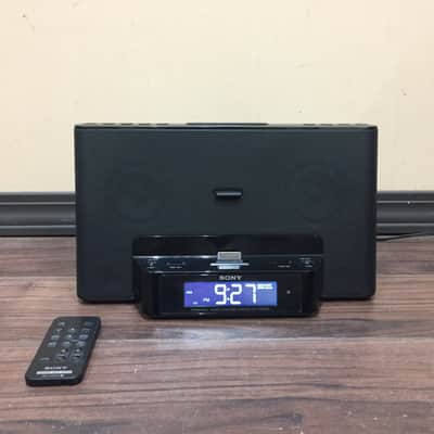Sony ICF-CS15iP AM FM 30 Pin Audio Docking System Clock Alarm Radio with Remote image 1