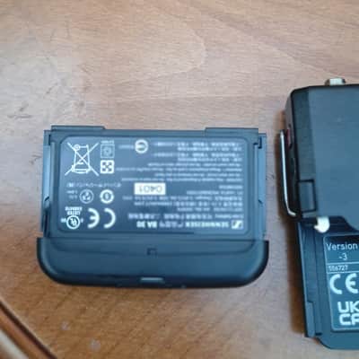 Sennheiser Sennheiser AVX Wireless Microphone Set | SK AVX + EKP AVX | 3.5mm | With Carrying Case image 6