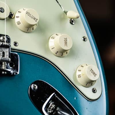 2007 Fender American Vintage '62 Stratocaster ocean turquoise image 9
