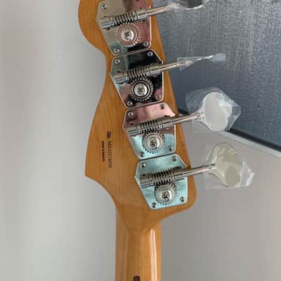 Fender Vintera ‘50s / Player Precision Bass Hybrid image 4