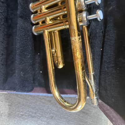 Yamaha YTR-2320 Trumpet imagen 5