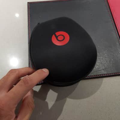 Beats by Dre Mixr image 1