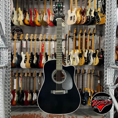 Martin   DC E Dreadnought Black image 2