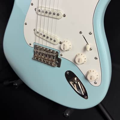 Squier FSR Classic Vibe 70's Stratocaster Electric Guitar Sonic Blue Finish (693) image 8