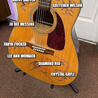 Used Fender DG-7 Acoustic Guitar w/ Signatures, Signed Autographed by Crystal Gayle, Kathy Mattea, and MORE!! image 4