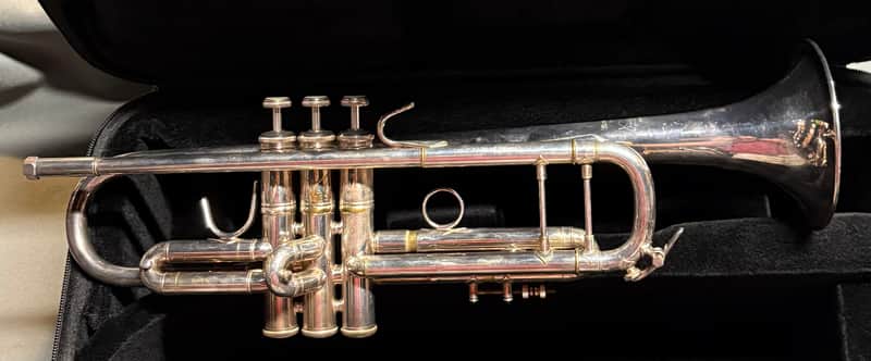Bach Stradivarius Trumpet Model 37, Silver Finish image 1
