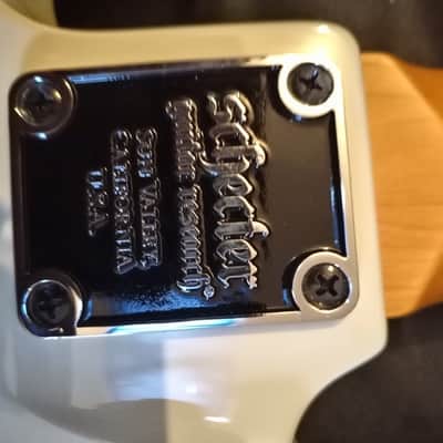 Schecter Demon-7fr 2020-2023- Vintage White image 4