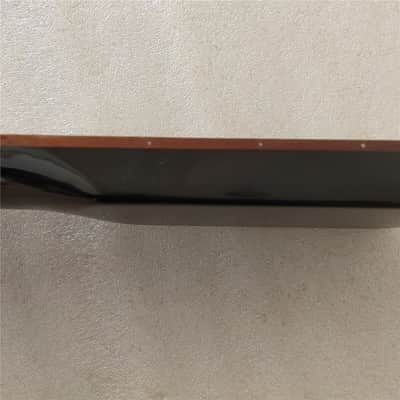 Fretless 4 String Electric Bass Maple Neck and Rosewood Fretboard image 4