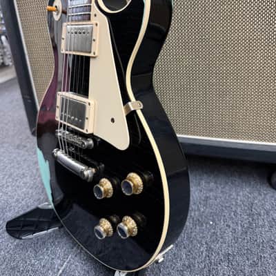 Gibson 1960 Standard Historic Les Paul 2016 - Black over Kerry Green Aged image 2