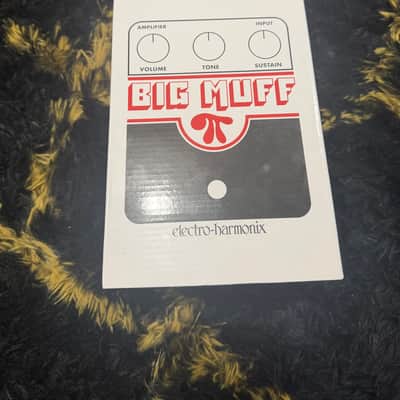 Electro-Harmonix Big Muff Pi 2000 - Present - Silver / Black / Red image 2