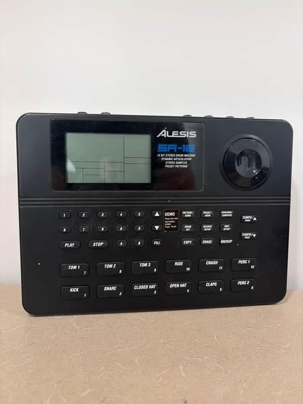 Alesis SR-16 Drum Machine image 1