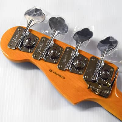 Fender Artist Series Tony Franklin Fretless Precision Bass - Lake Placid Blue image 11