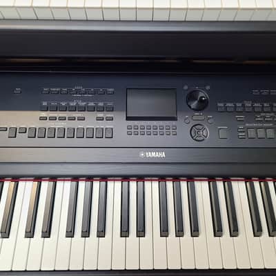 Yamaha DGX-670 - Black
