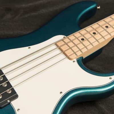 G&L Kiloton Bass Emerald Blue image 5