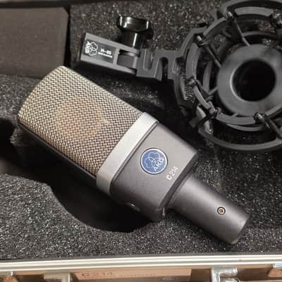 AKG C214 Large Diaphragm Cardioid Condenser Microphone 2010s - Black image 2