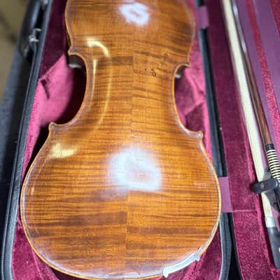 Antique Jacobus Stainer-Style Full-Size Violin – 1635 Label, Bow & Case Antique Jacobus Stainer-Style Full-Size Violin – 1635 Label, Bow & Case Unknown  - warm amber-brown finish, attractive figured maple back and sides image 5
