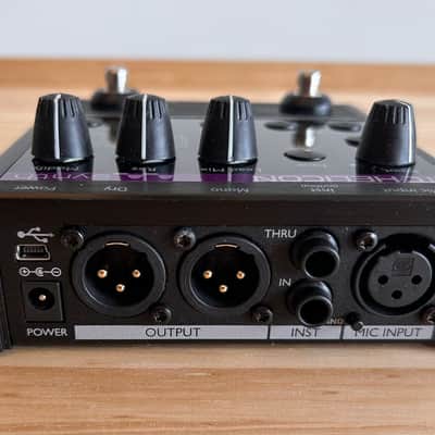 TC Helicon VoiceTone Synth in Original box with support CD, cable and Original Power Supply in Excellent Condition image 6