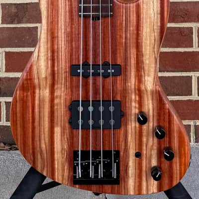 Sadowsky Masterbuilt 21-Fret 2024 LTD 4-String, #5 of 35 Worldwide, 21-Fret M/J Bass, Marbled Padouk Top, Okoume Body, Roasted Maple Neck, Madagascar Rosewood Fretboard image 2