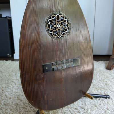 Six-String Lute / Bowl Back Guitar with Guild Hardshell Case, German Antique image 9