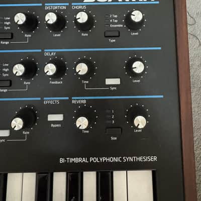 Novation Summit 61-Key 16-Voice Polyphonic Synthesizer Excellent image 12