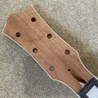 Mahogany DIY Guitar Neck Project Bild 15