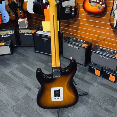 Fender American Vintage II '57 Stratocaster - 2-Color Sunburst image 5