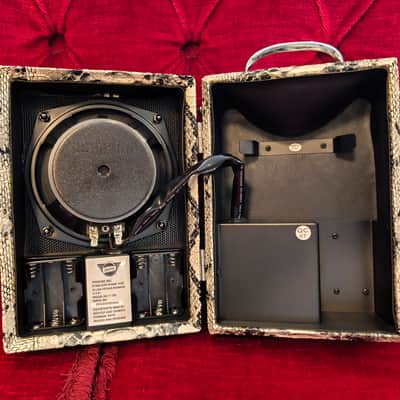 Pignose 7-100 Legendary Combo Amp - Rare Snakeskin Edition - BRAND NEW in Box w/ Manual image 9