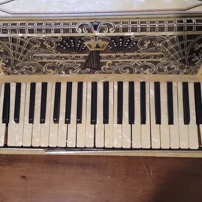 Vintage C. Firardo Italian Piano Accordion w/ Original Case Art Deco Pearloid Project image 5