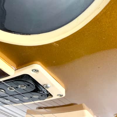 2022 Gibson Slash Victoria Les Paul Standard – Gold Top image 14