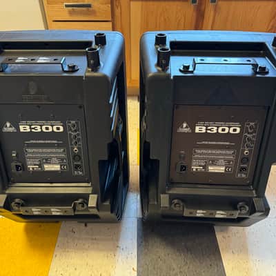 Behringer B300 300W Powered Speaker Pair image 3